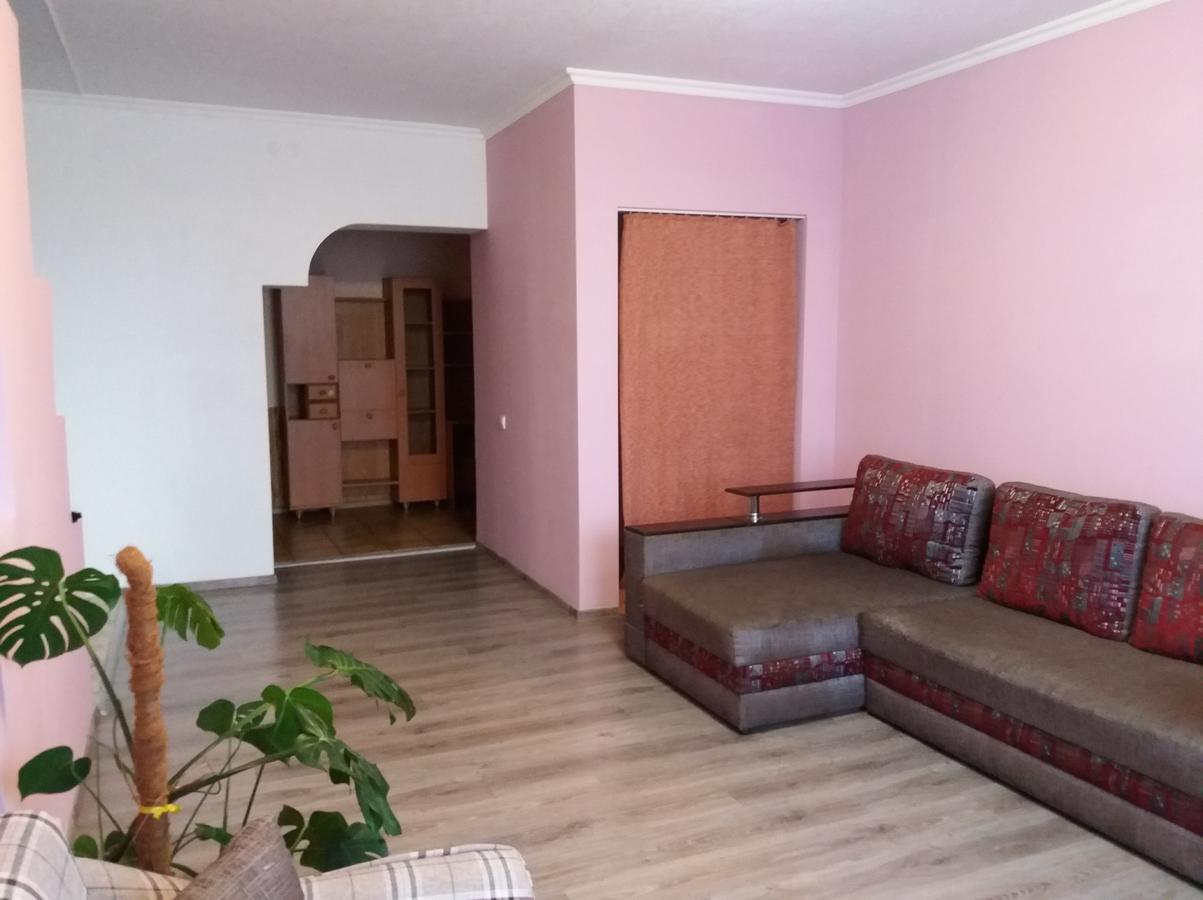 3-К Квартира Apartment Ivano-Frankivs'k Ngoại thất bức ảnh