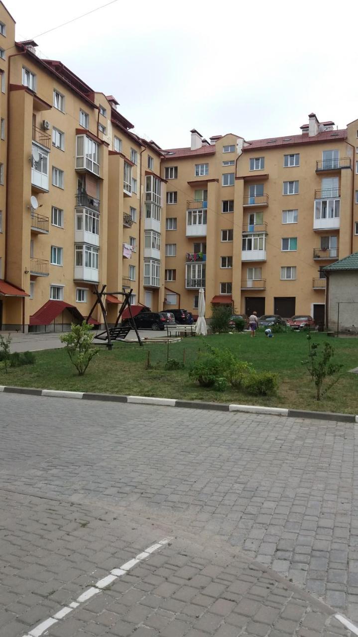 3-К Квартира Apartment Ivano-Frankivs'k Ngoại thất bức ảnh